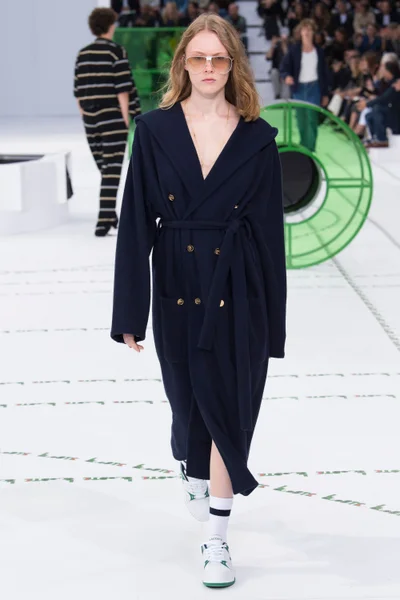 Look 26
